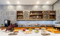 Zhendong Hotel (Yongkang Municipal Government Technology Hardware City Branch)