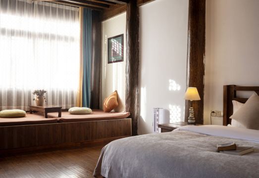 幽兰山苑· 自然美学·纳西花园设计师度假庭院外景图