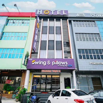 Swing & Pillows @ Kelana Jaya, Selangor Hotels near UNITAR International University