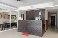 كوليكشن أو كوتا نير أيربورت نورا راي