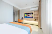 Lanyishangju Hotel (Xihe Park) Hotels near Zhanyi Square
