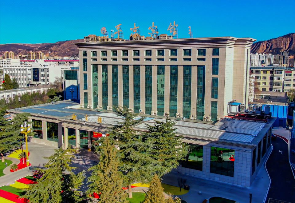 hotel overview picture