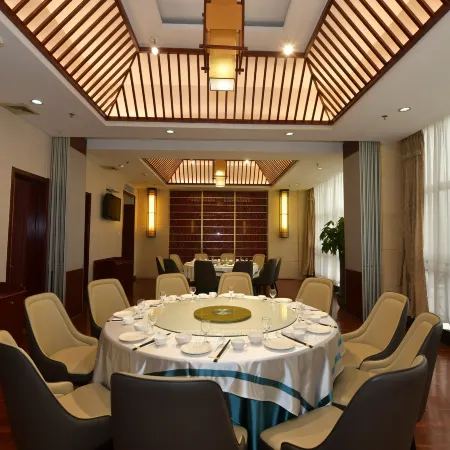 San He Hotel
