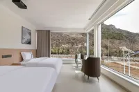 Shijiudu Homestay Hotels in Huguan