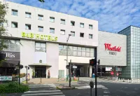 B&B Hotel Versailles le Chesnay Hotels near Auchan Supermarché Parly 2
