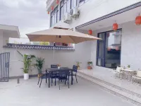 Yuyue Homestay (Tiantai Mountain Scenic Spot Guoqing Temple Scenic Spot) - balcony