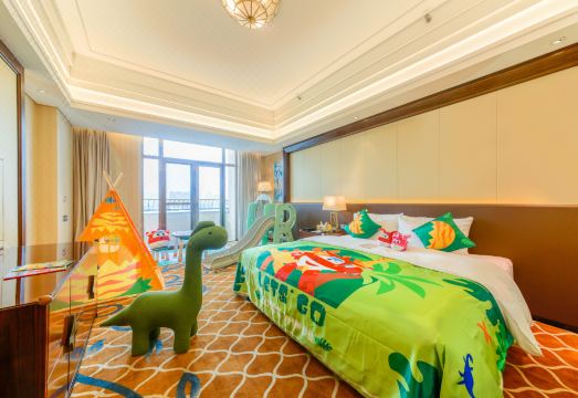 3. 지신 홀리데이 ..