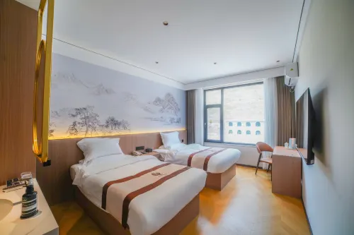 Yunling He Hotel