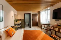 Moonlight·Puyue·Rooftop Moon White (Luoyi Ancient City Lijingmen Cross Street Store)