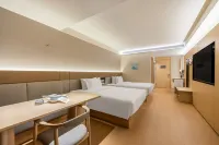Full Season Hotel (Shenyang Yalujiang street Huanggu Vientiane store) Hotels in 918/北大营