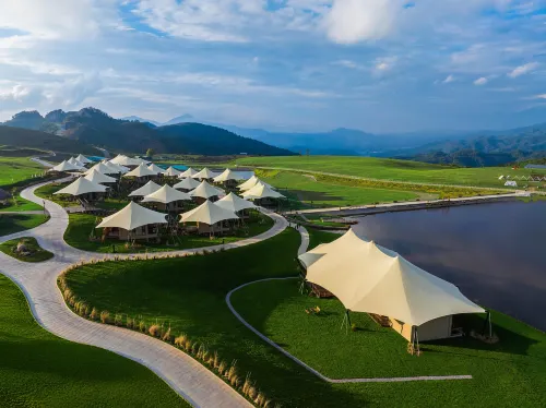 Cloudland Starry · Wild Luxury Tent Villa - bar