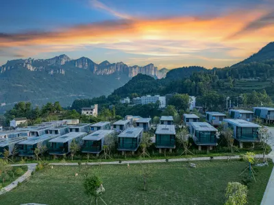 Sanjiafeng · Shiguang Valley | Skycliff Starry Sky Space Cabin Luxury Resort Homestay のホテル