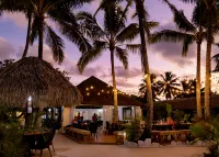 Club Raro Resort- Adults Only - Frühstück