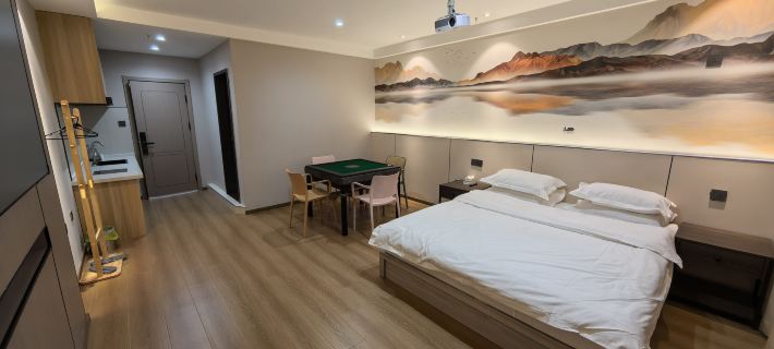 Qingchuang Homestay (Beiguo Century Plaza) Hotels in Dalat