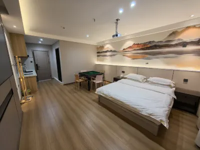 Qingchuang Homestay (Beiguo Century Plaza)