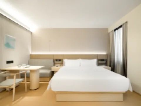 JI Hotel (Jiangmen Pengjiang Wanda Plaza Baishi Avenue) โรงแรมในเจียงเหมิน