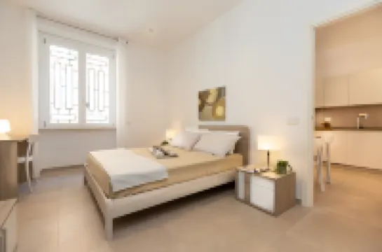 Colosseum Holidays - Marco Aurelio