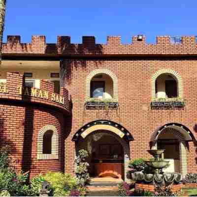 塔曼薩里酒店達恩度假村 Hotel Exterior