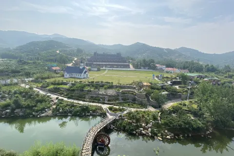 Yingzhigu Holiday Hotel