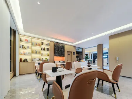 Lishang Hotel Отели рядом с достопримечательностью «Ancient Town of Yi People»