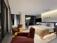 180 degree mountain view boutique vacation homestay at a glance - balcony