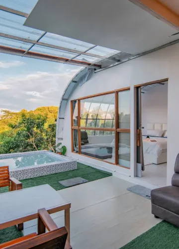 บ้านอ๊อ