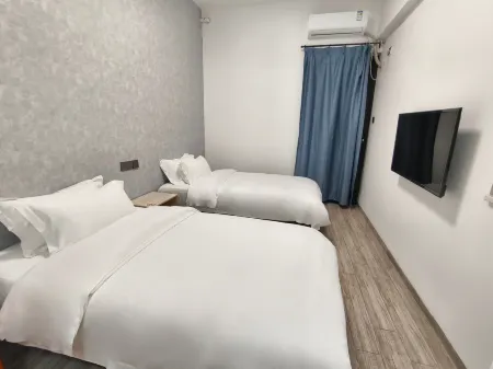 weets Holiday Hotel (SM City Plaza Gaoqi International Airport Store)