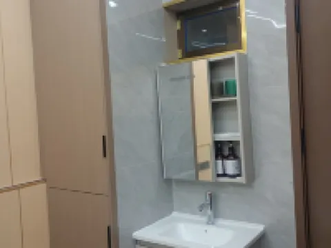 Ouman Express Hotel (Xining18013826771 Caojiabao Airport) Hotels in Haidong