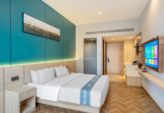 UG Urban Garden Hotel