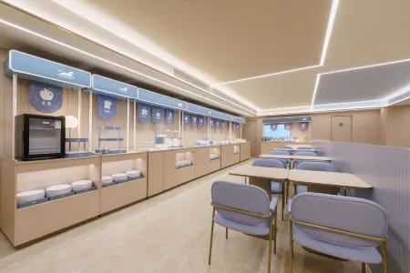 Hanting Hotel (Dalian Lvshun Central Plaza Store) Отели рядом с достопримечательностью «Dalian University of Foreign Languages (Lvshun South Road)»