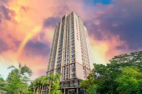 喆家國際酒店（西雙版納景洪潑水廣場江邊夜市店） 鄰近江邊夜市的酒店