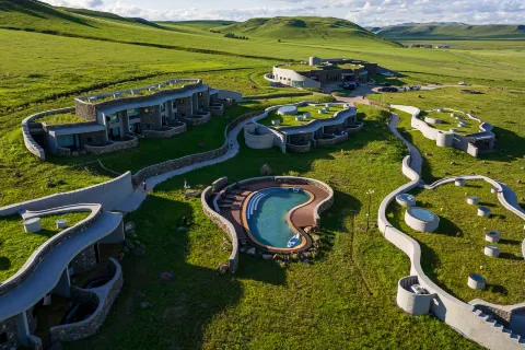 Caoyuan Volcano Hot Spring Hotel