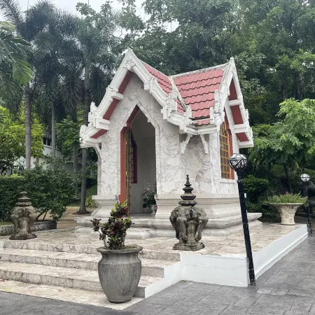 Suan Sunandha Palace Hotel Отели рядом с достопримечательностью «Дворец Дусит»