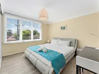 North Shore Spacious 2BR Home in Cremorne - Holiday Home Hotels in Cremorne