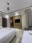 Cheristo Pyramids View Inn