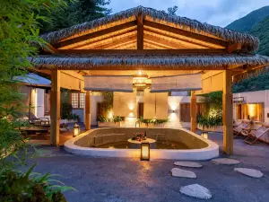 Kangding Tingshan Hot Spring Homestay