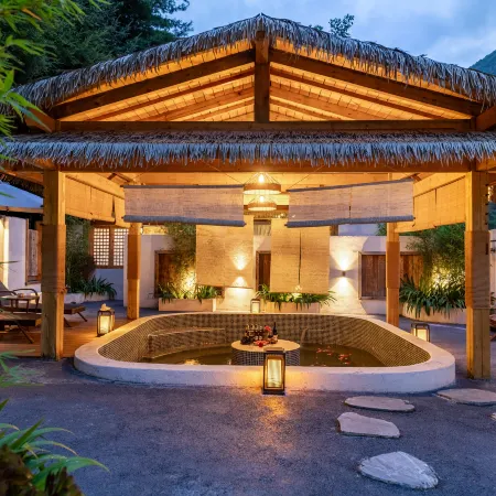Kangding Tingshan Hot Spring Homestay