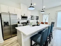 Modern getaway near downtown and airport