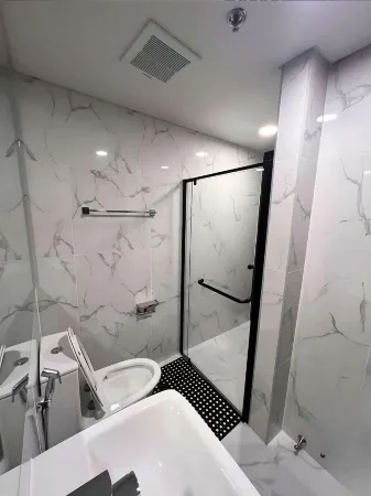 Cozy Condo Bed Space | Secure Cabinets + Wi-Fi/Parking + Full Appliances