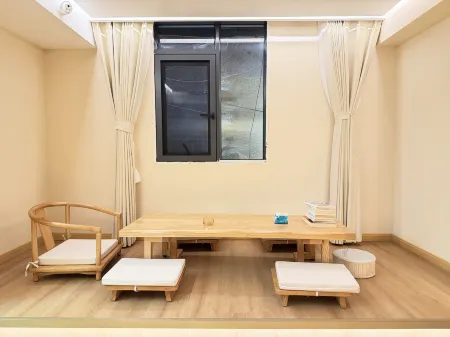 枕山沐熹湯泉民宿（九寨溝景區店）