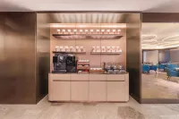 Taizhou The Mixc Finance Center Crystal Orange Hotel