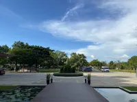 Sukhothai Treasure Resort and Spa - parking