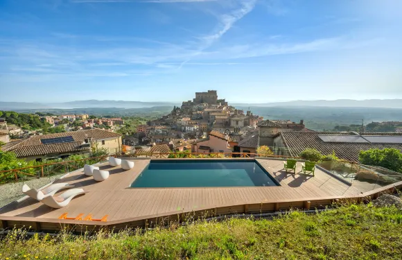 卡塔拉尼宮酒店