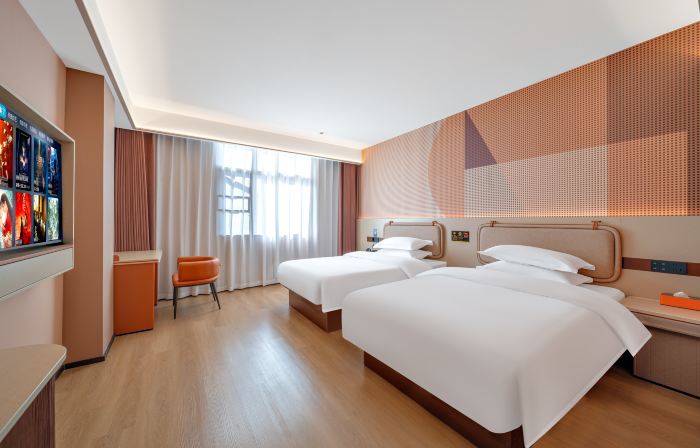 Jinju Hotel (Liansheng Happy City Railway Station)
