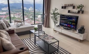 Georgetown Beacon Executive Suite 9-10pax | Amazing SkyPool