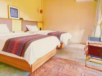 Sangongzhu Yao Medicine Camping Hotel - Parvekkeita