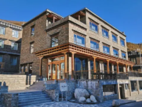 Daocheng Yading AZARA Nomad Black Highland Barley Hotel