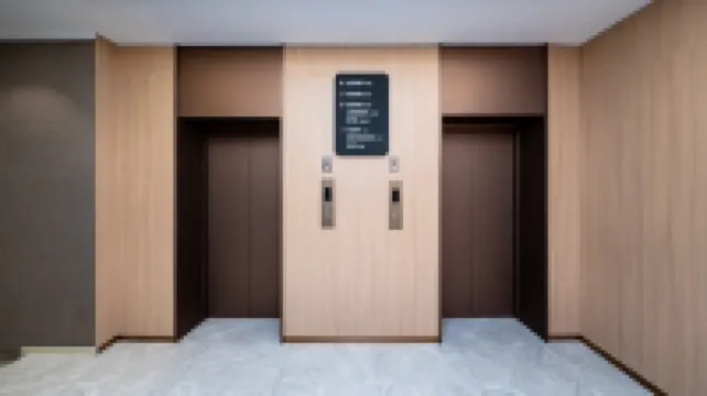 StarwayHotel(Haikou International Travel Store) Hotels near Jinniuling Park