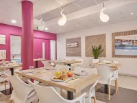 Appart Hotel Odalys City Marseille le Dôme Hotels near Saint-Julien