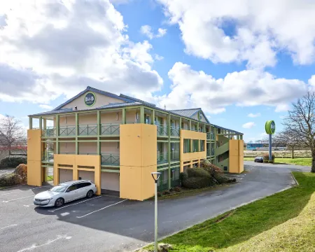 B&B Hotel Cherbourg Hôtels à : Manche